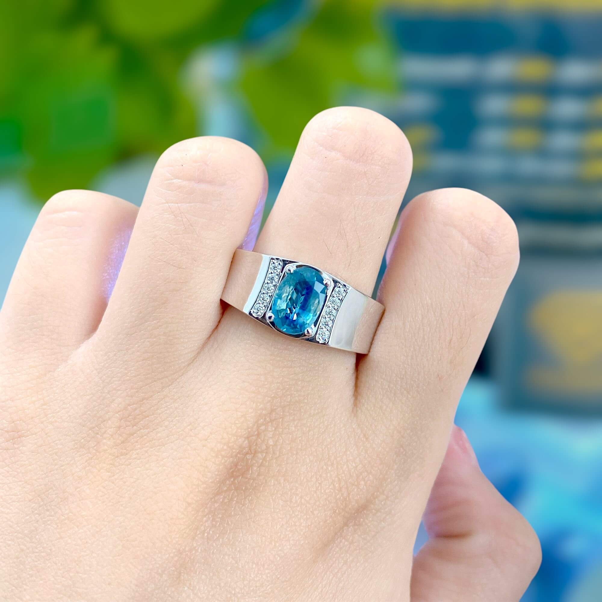Nhẫn Mang Lại May Mắn – Sự Chuyển Mình Của Số Phận