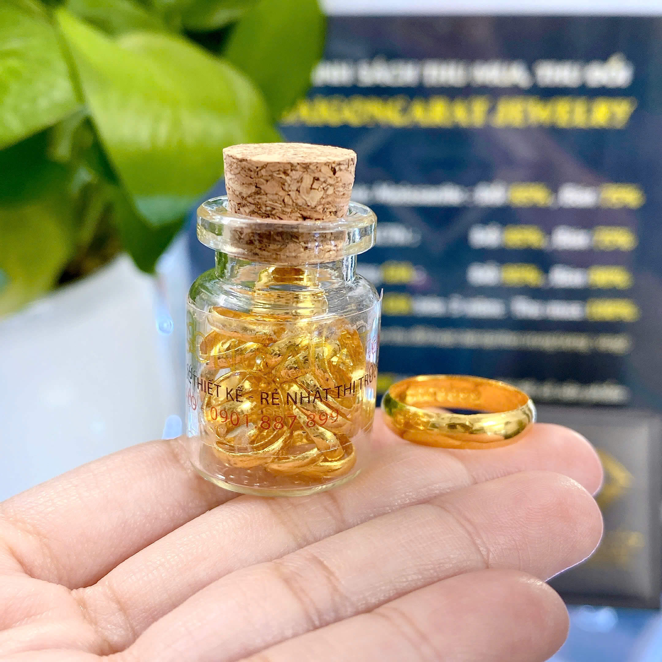 Vàng 24k Mua Vào Bán Ra: Những Điều Cần Biết
