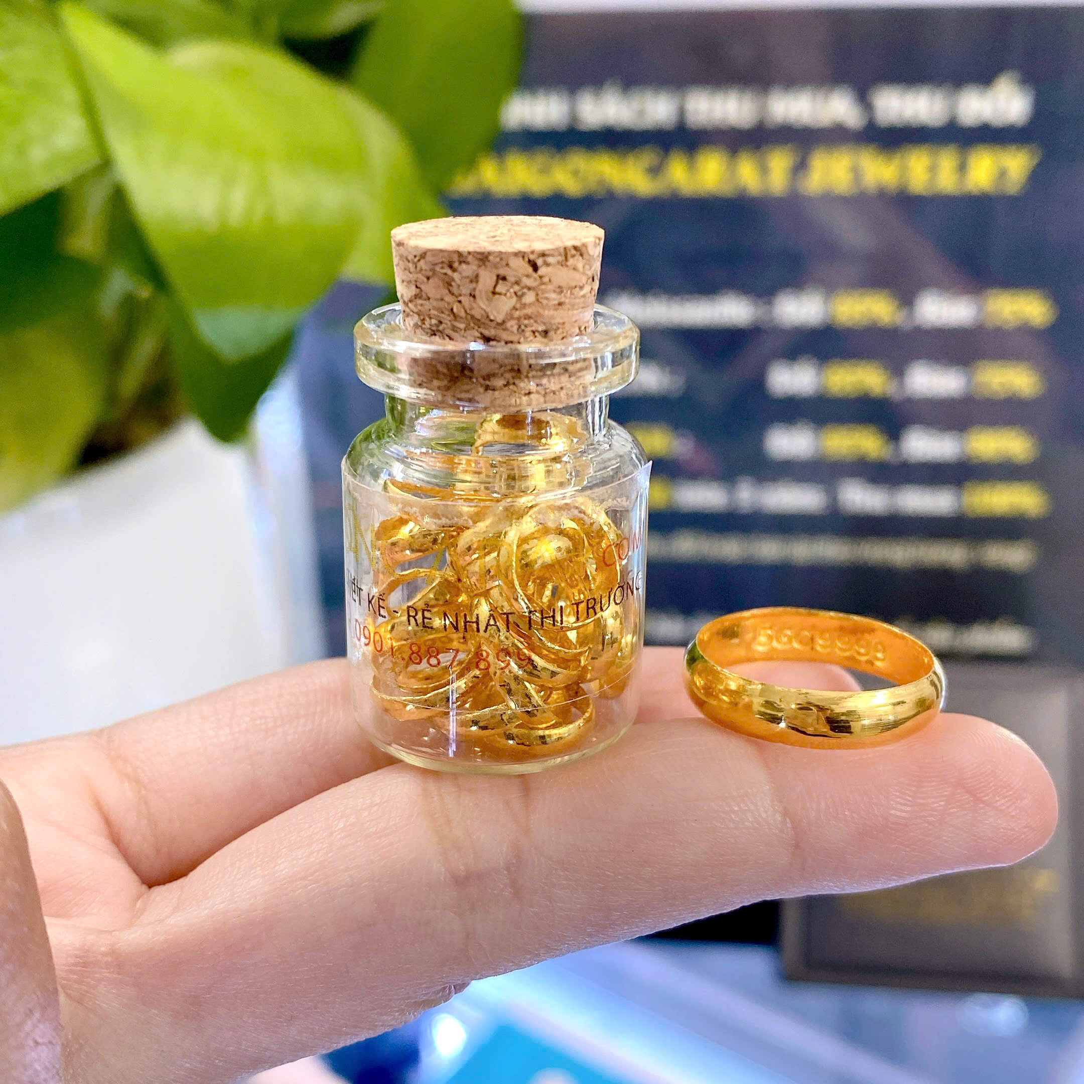 Có Nên Tích Trữ Vàng Nhẫn? Phân Tích Chi Tiết Và Gợi Ý