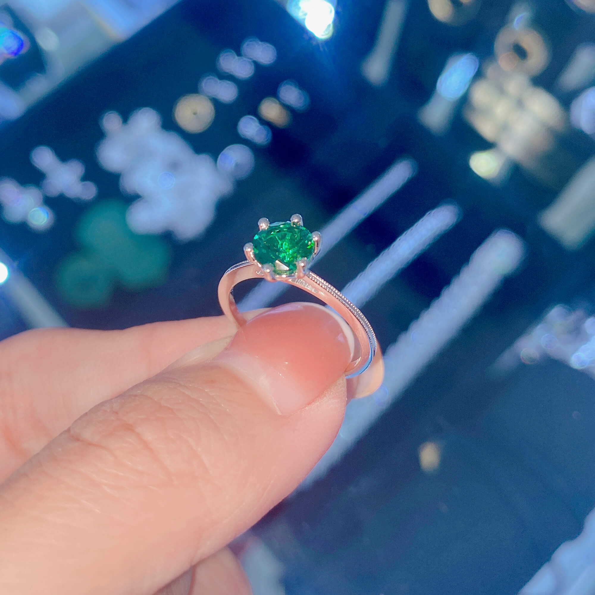 Trang Sức Có Phải Là Trang Phục Không?
