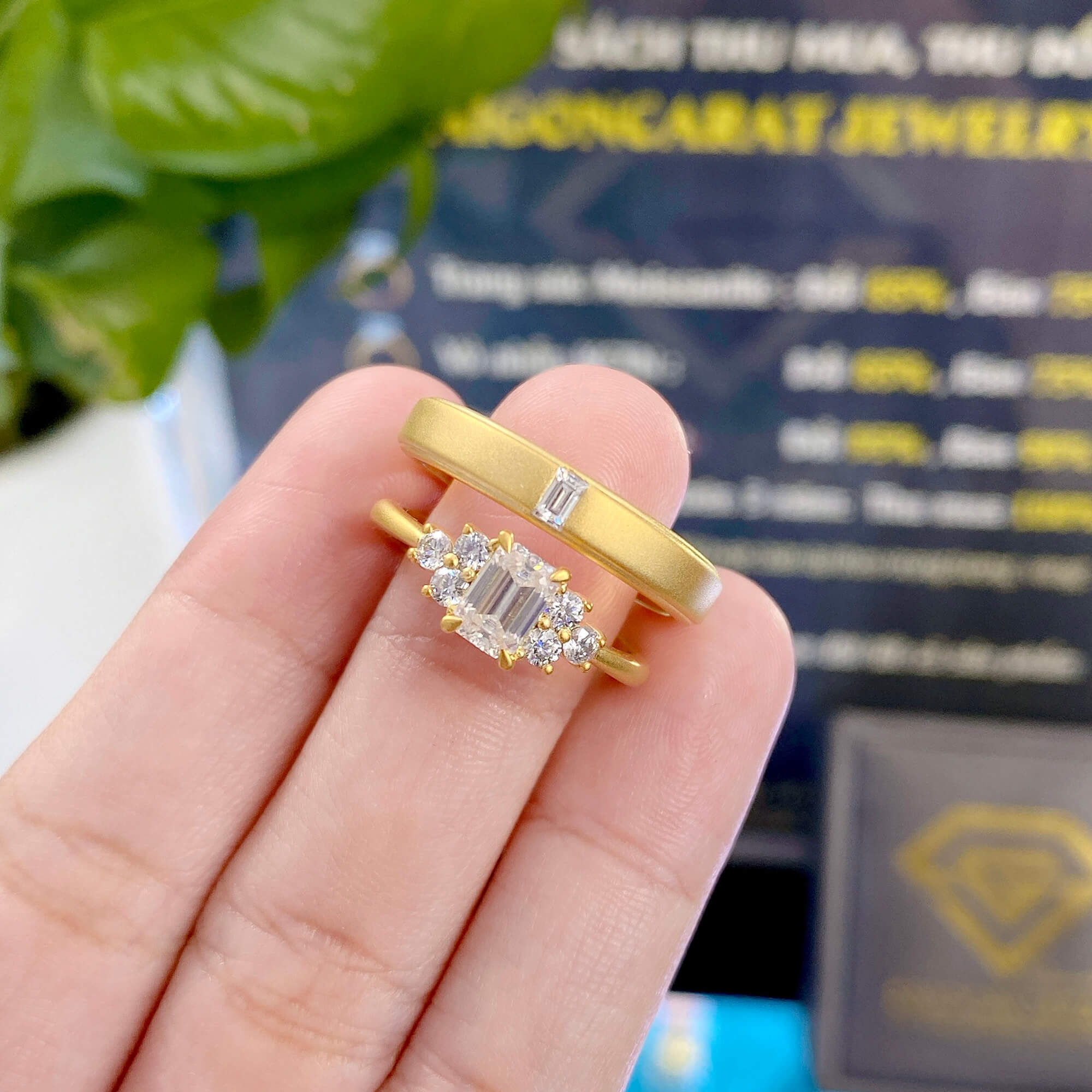 Mua Trang Sức Uy Tín: Hành Trình Tìm Về Giá Trị Thật Của Vẻ Đẹp