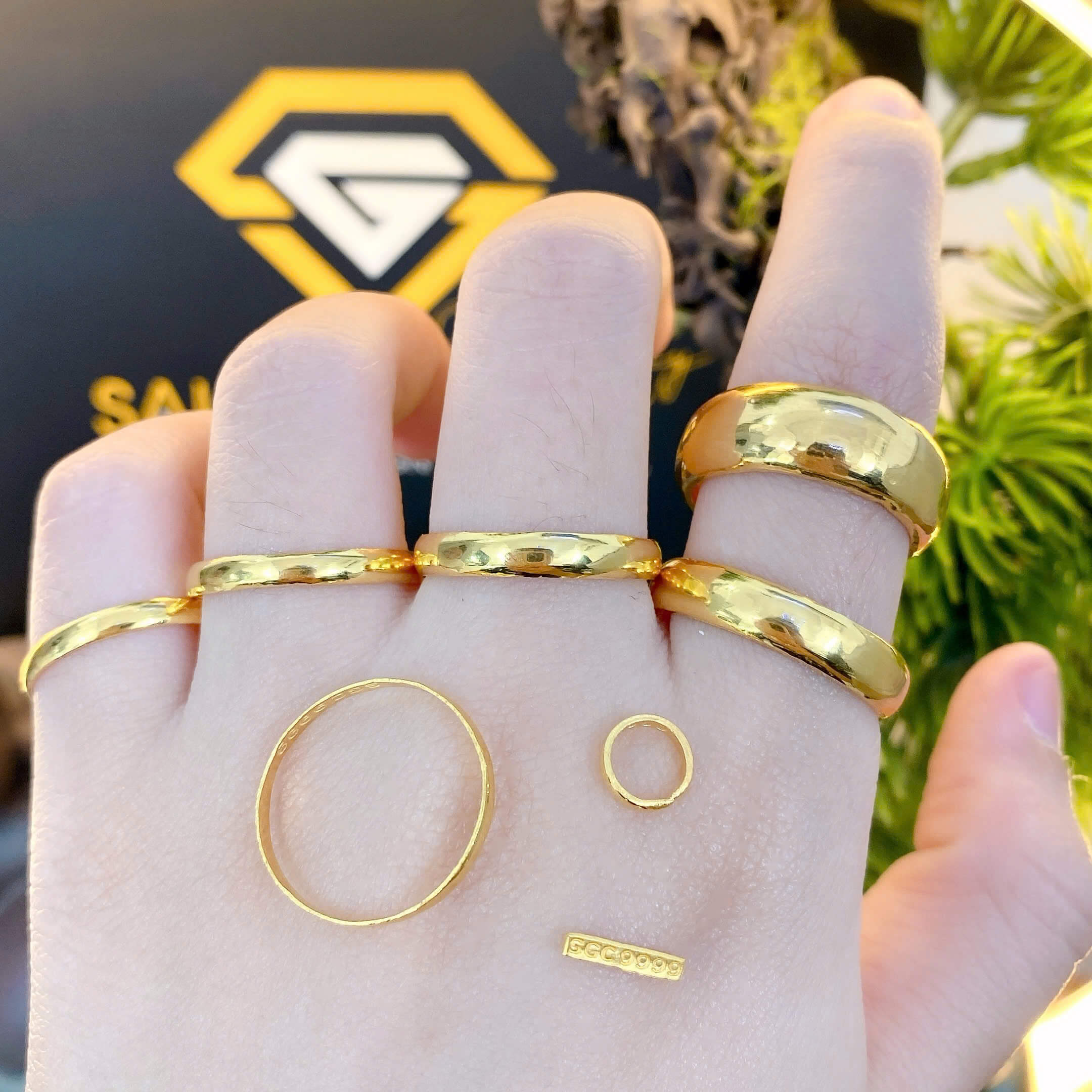Vàng 24K Bán Được Không? Giải Đáp Chi Tiết