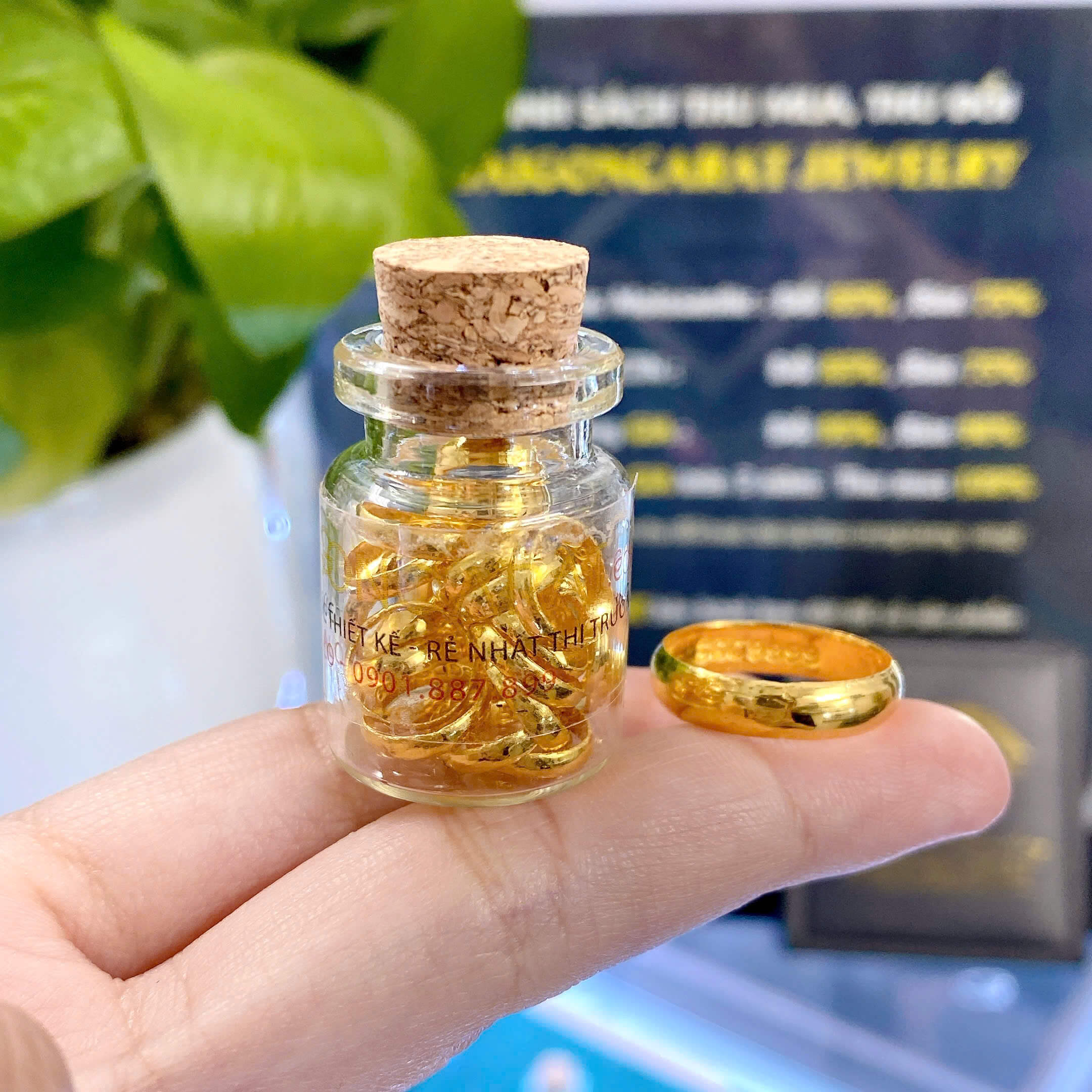 Làm Sao Biết Vàng 24K Có Đủ Tuổi 9999 Hay Không?