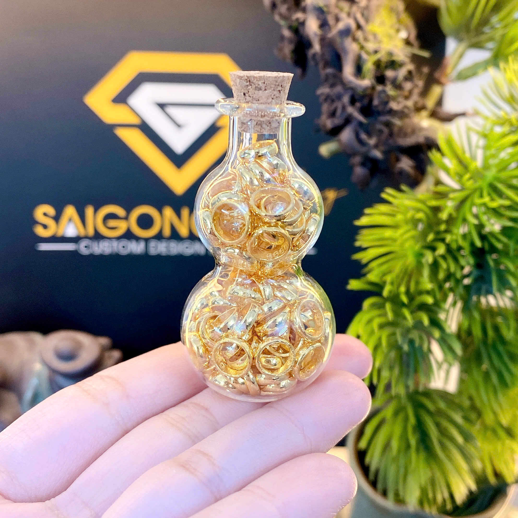 So Sánh Giữa Đầu Tư Bất Động Sản Và Vàng 24k