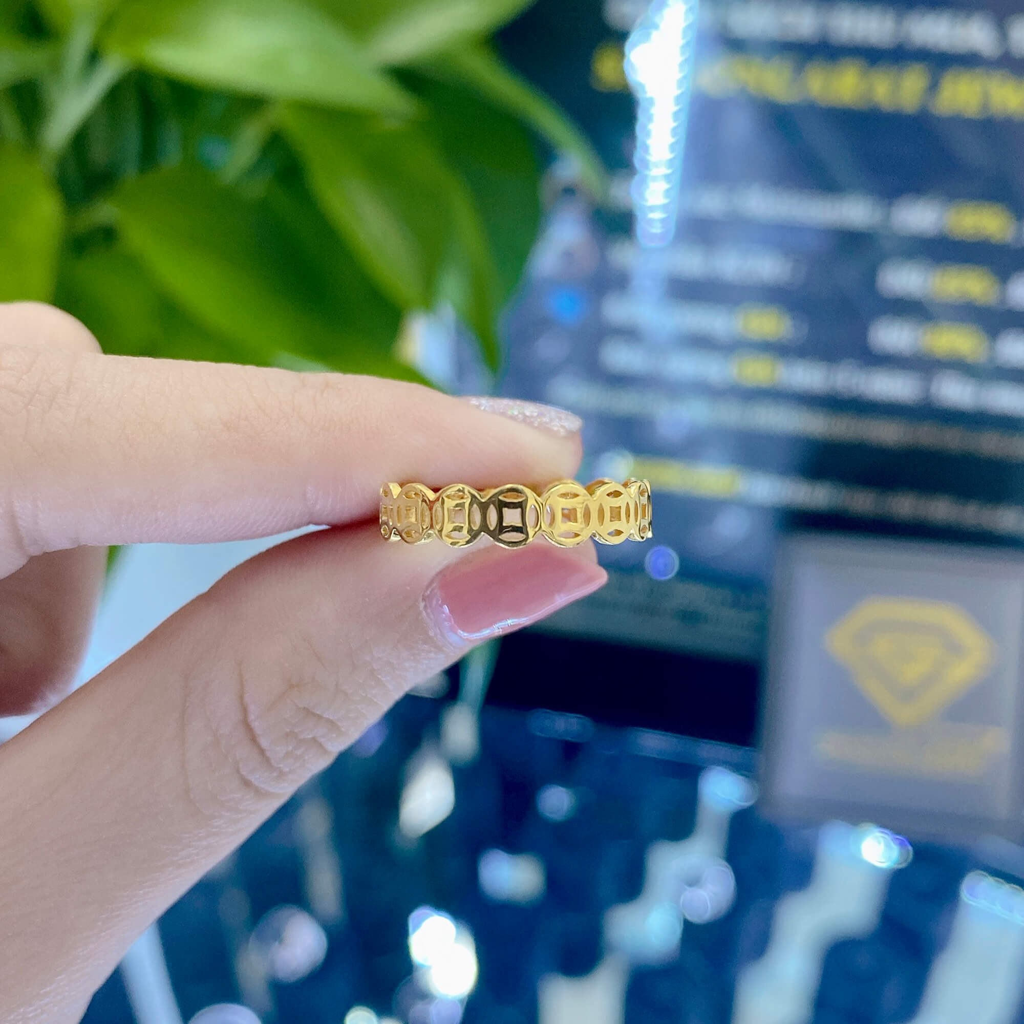 Đeo Đồ Trang Sức Theo Phong Thủy: Bí Quyết Hòa Hợp