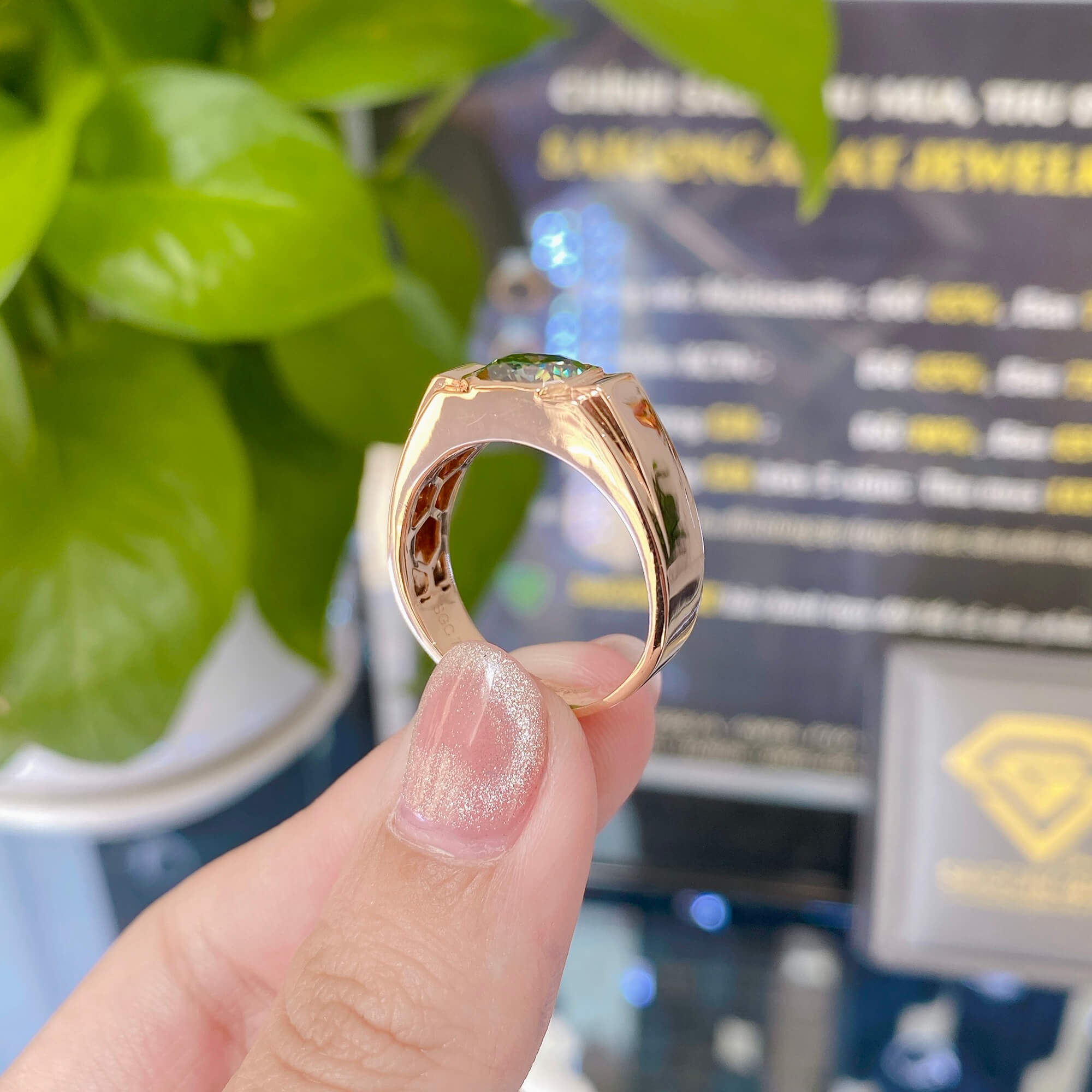 Cách Bảo Quản Trang Sức Vàng Ý: Giữ Lửa Vàng
