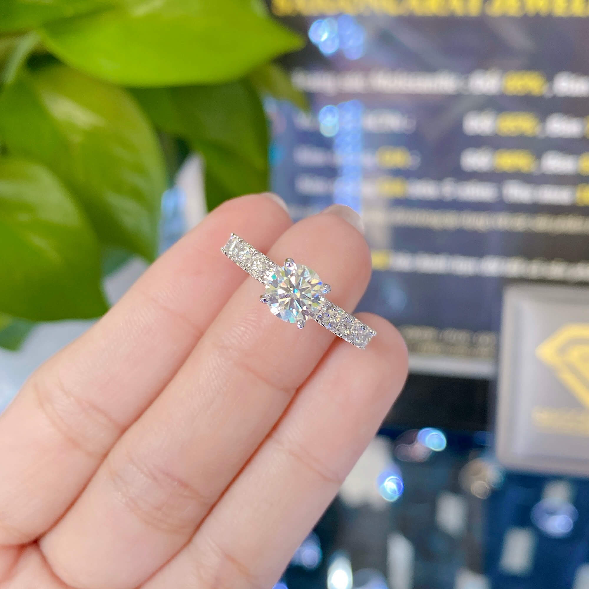Trang Sức Tặng 8/3: Nghệ Thuật Chọn Món Quà Hoàn Hảo