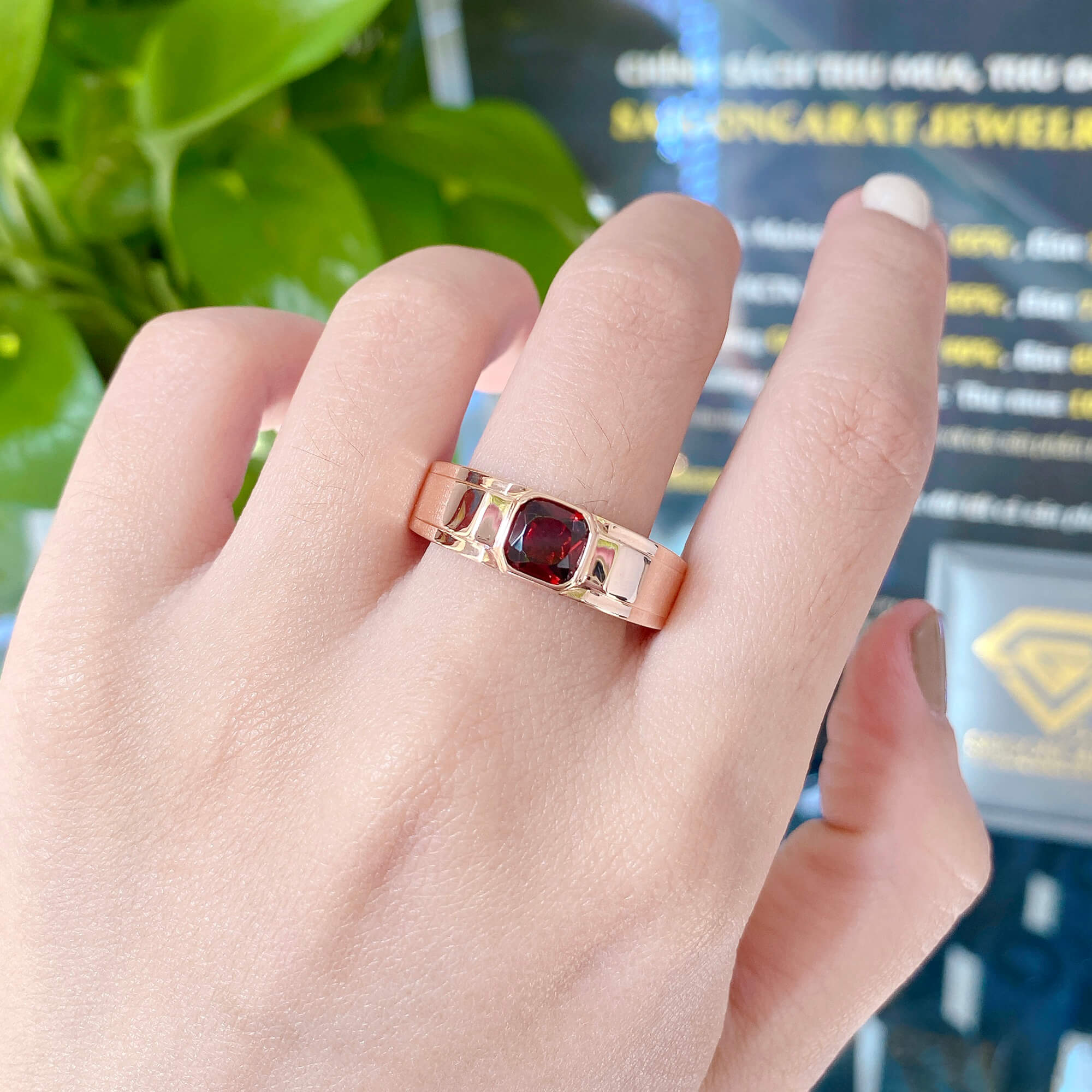 Món Quà Kỷ Niệm Ngày Cưới – Nên Chọn Trang Sức Gì?