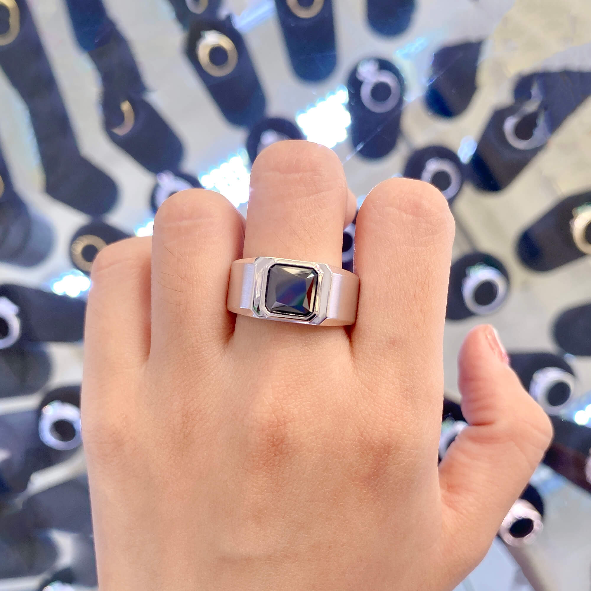 Cách Làm Sạch Trang Sức Vàng Tại Nhà Không Bị Mòn