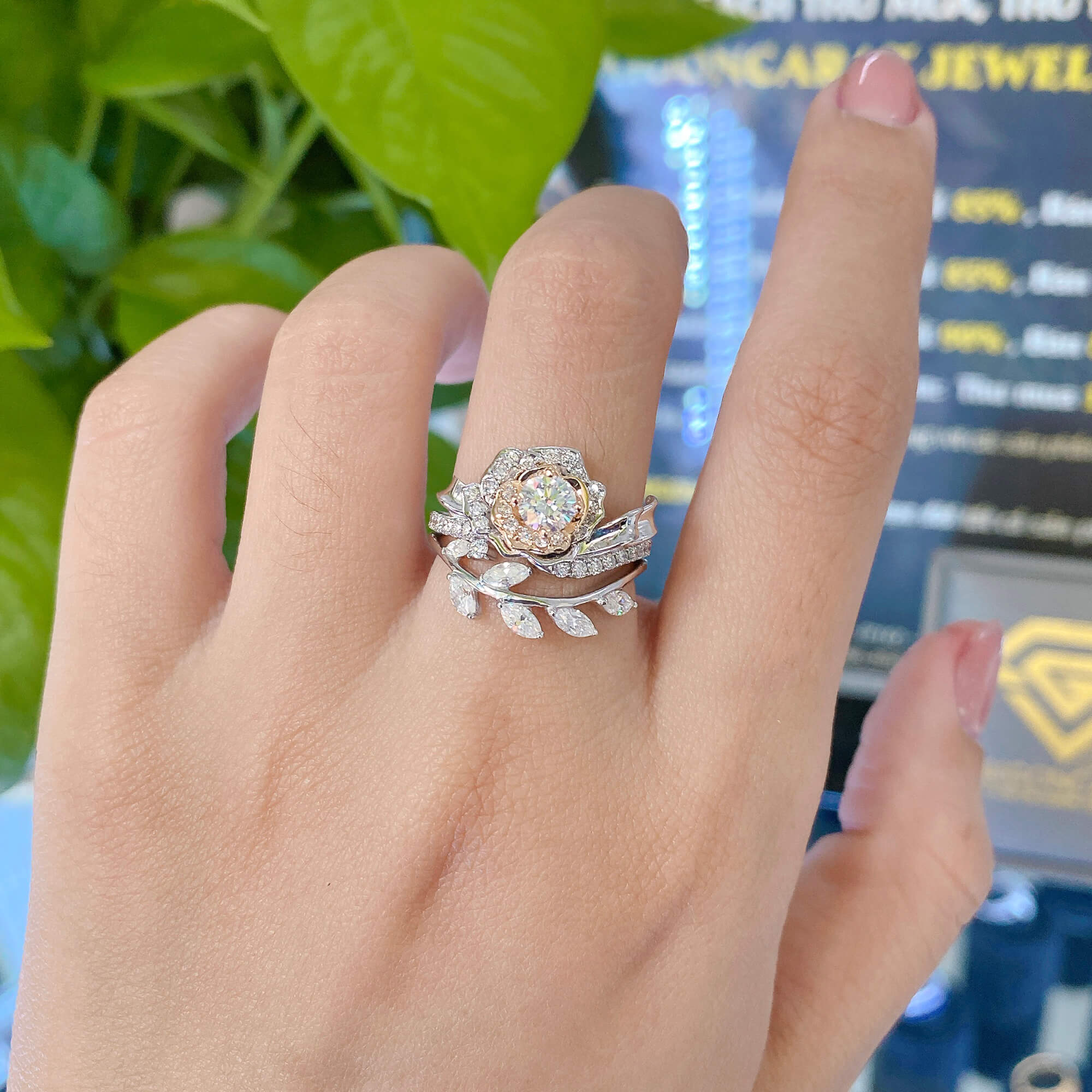 Phụ Kiện Trang Sức Nữ: Nghệ Thuật Tôn Vinh Vẻ Đẹp