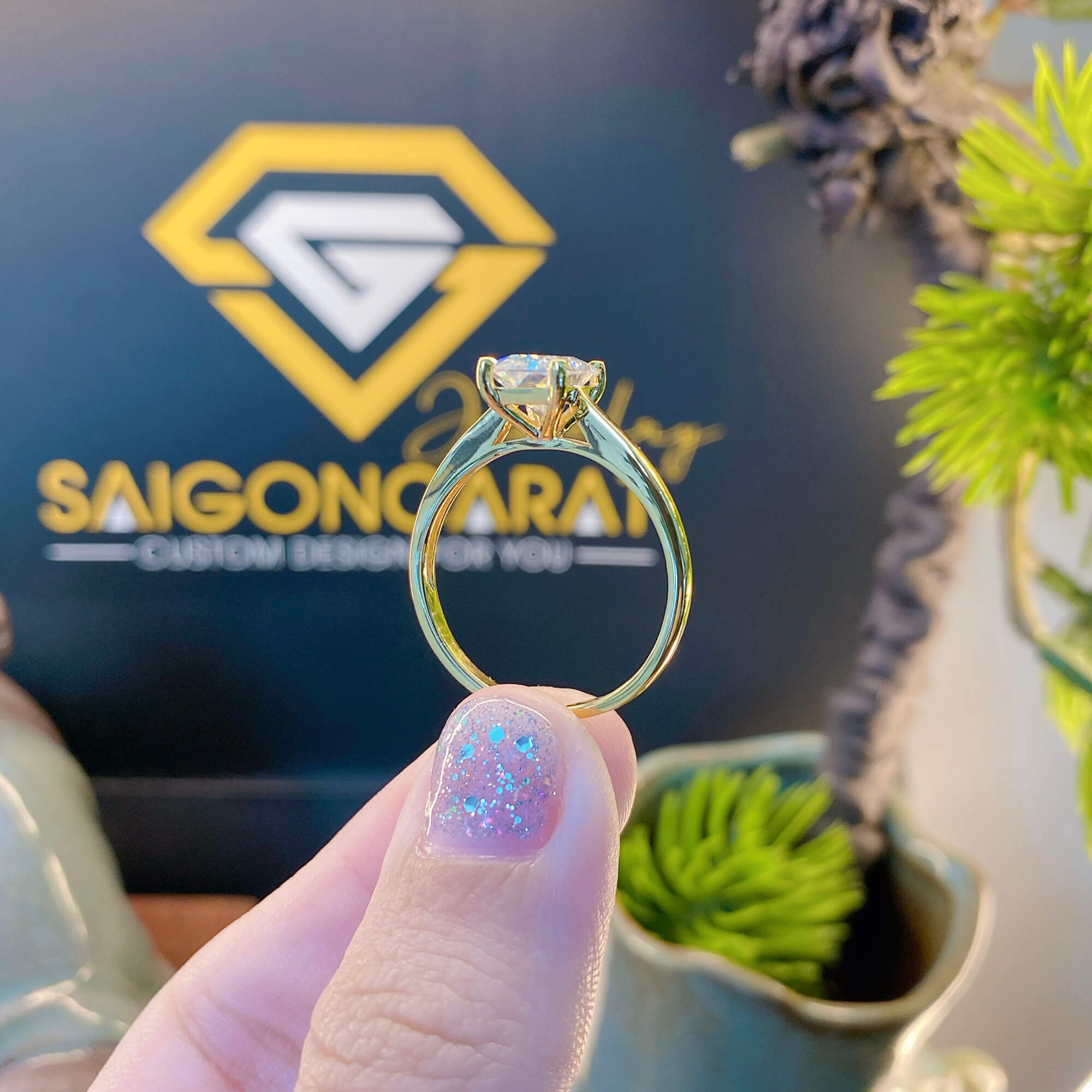 Mua Trang Sức Tặng Bạn Gái: Lời Tỏ Tình Không Cần Nói