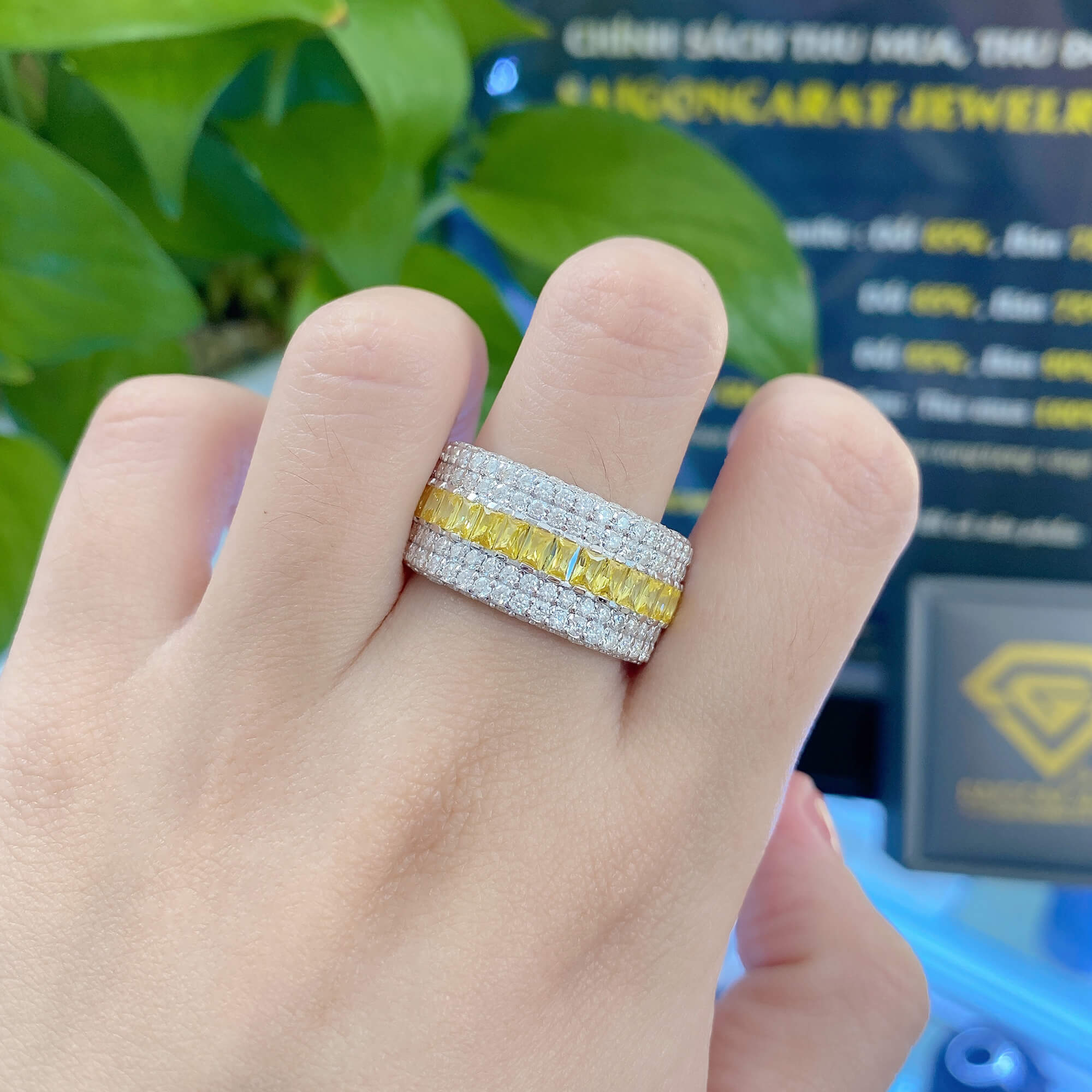 Cách Làm Sáng Trang Sức Kim Cương — Giữ Lại Ánh Sáng Của Thời Gian