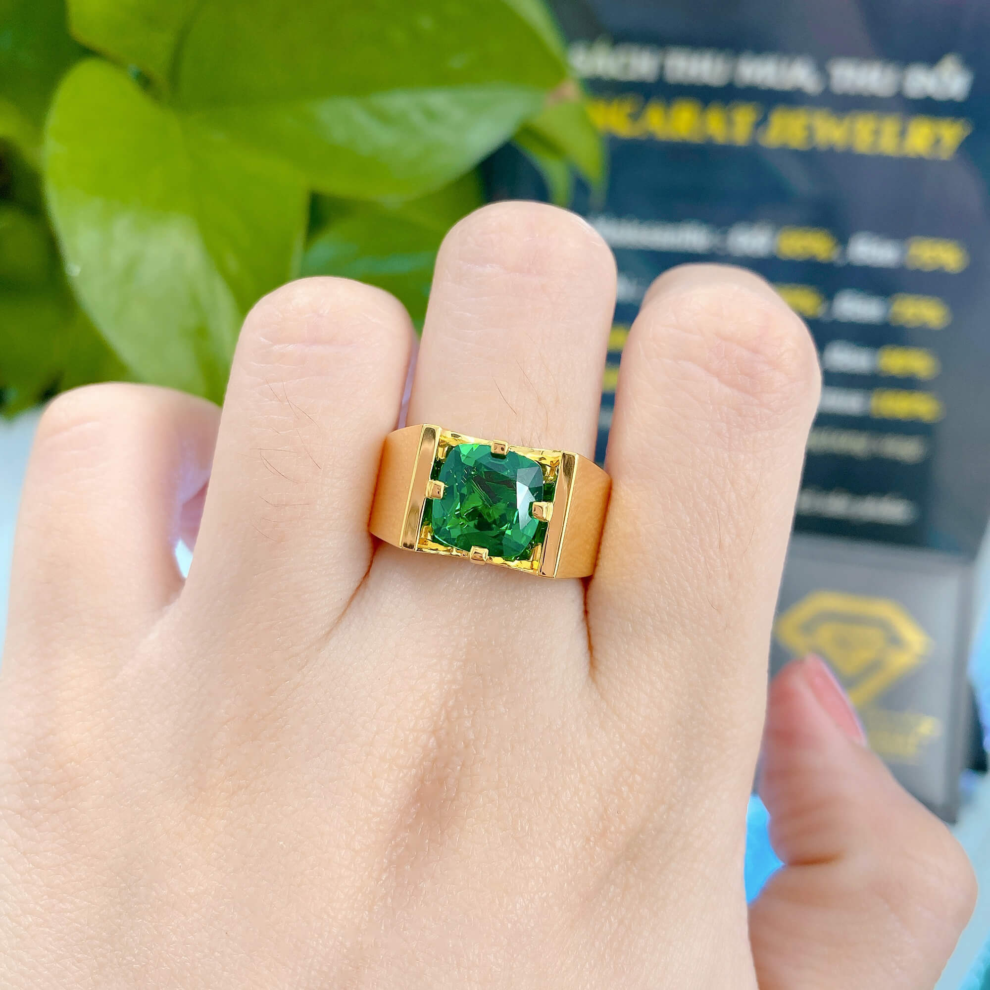 Phối Trang Sức Với Trang Phục Công Sở Sao Cho Thanh Lịch