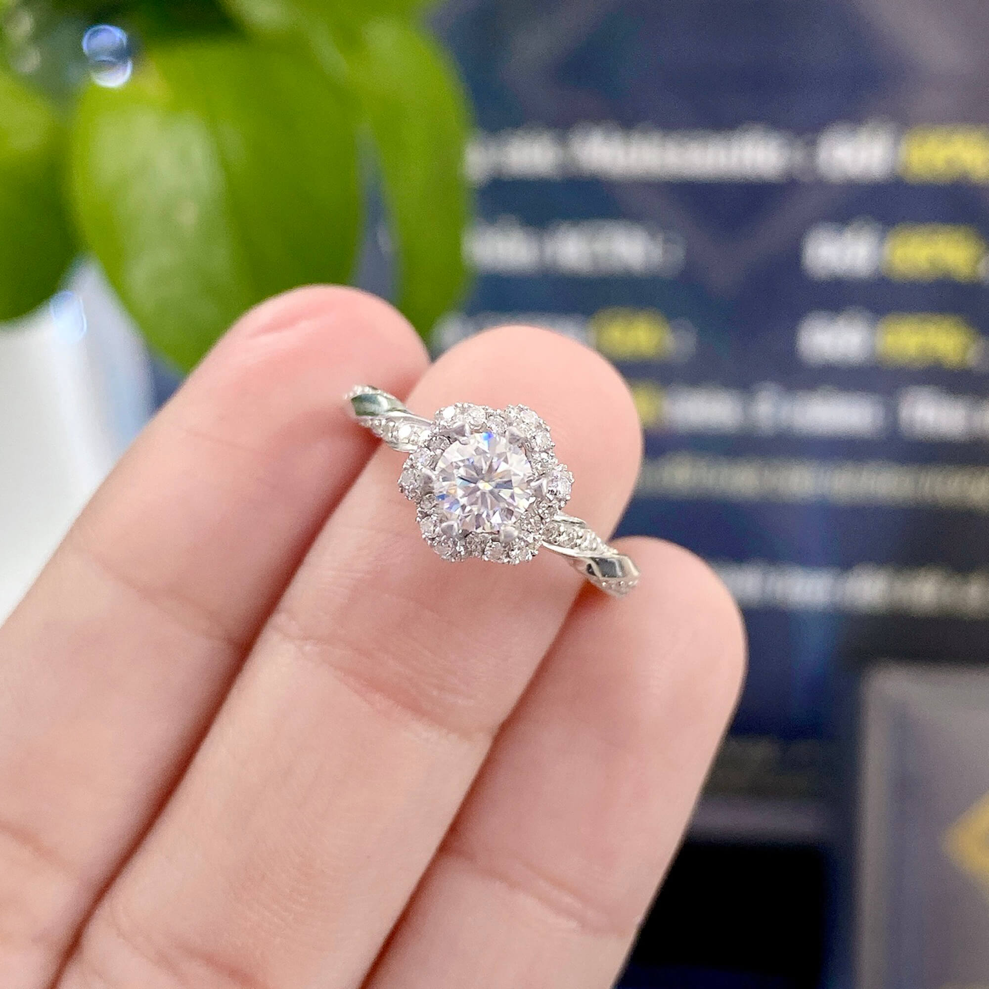 Cách Đeo Trang Sức Không Bị Ngứa