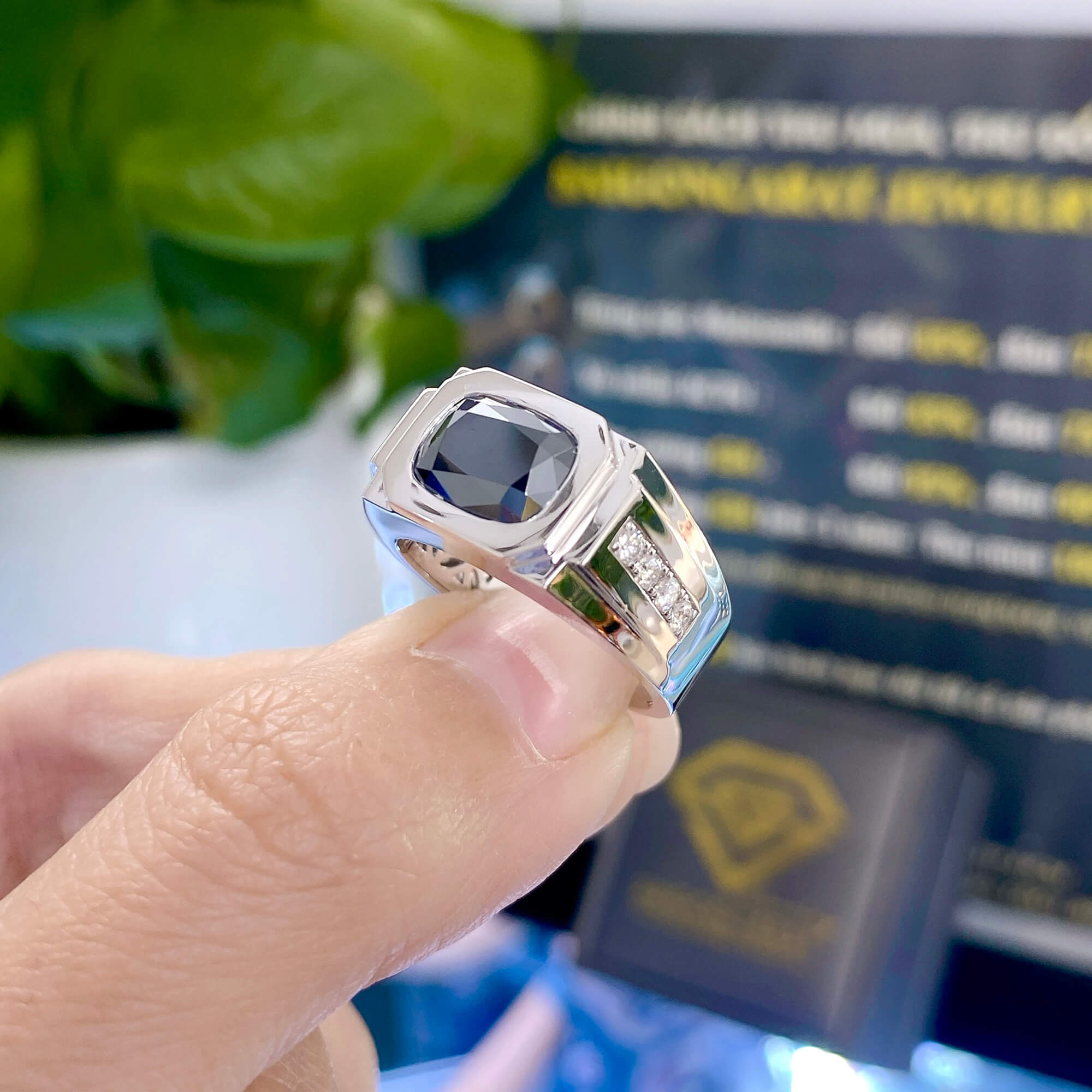 Trang Sức Tuổi 60: Biểu Tượng Của Sự Tinh Tế Và Trân Quý