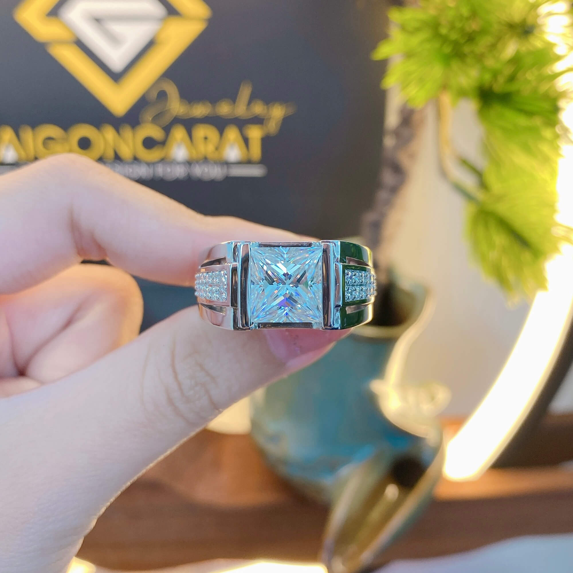 Trang Sức Kim Loại Quý và Phi Kim Loại – Ưu Nhược Điểm