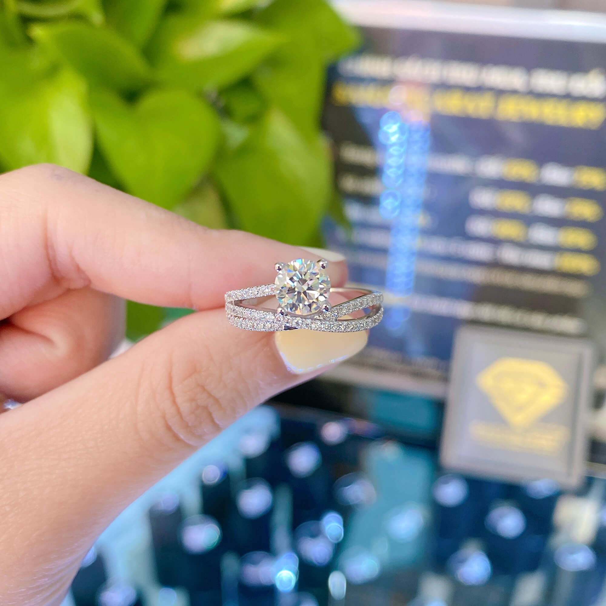 Trang Sức Nam và Nữ Có Gì Khác Nhau Trong Thiết Kế?