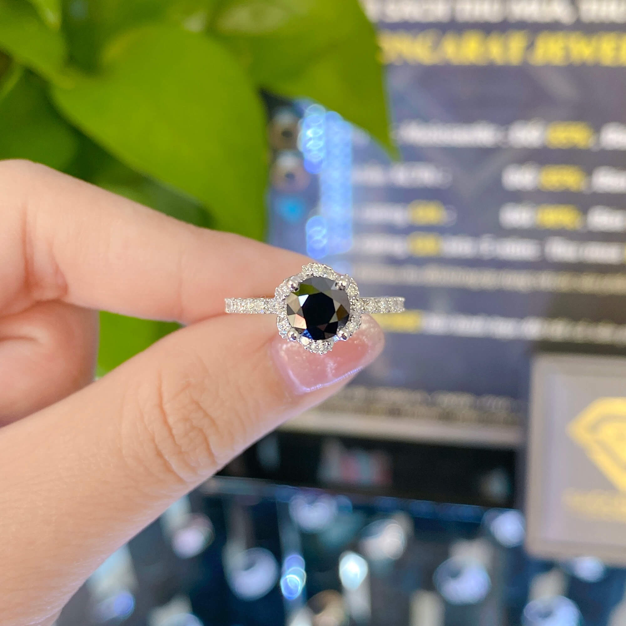 Đá Quý Tự Nhiên Và Nhân Tạo Khác Nhau Thế Nào?