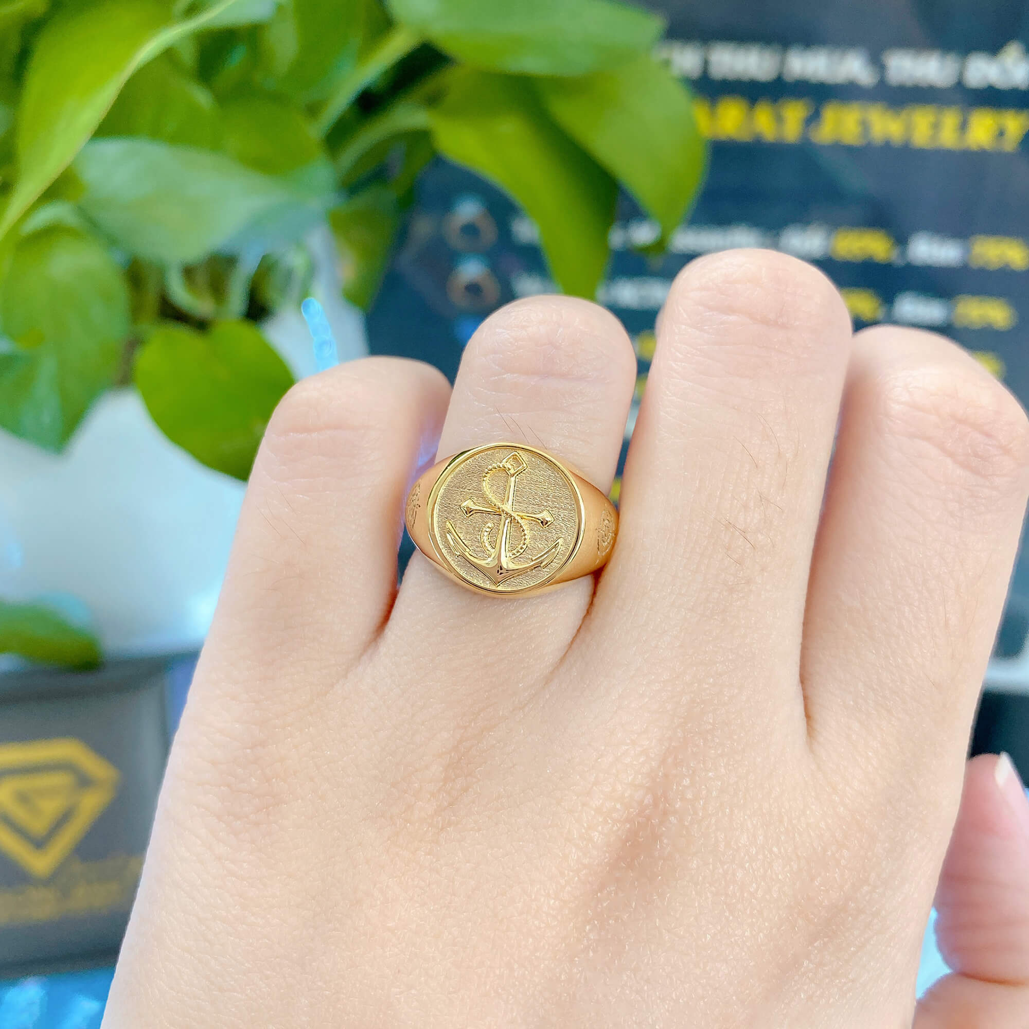 Xu Hướng Thiết Kế Trang Sức 2025 – Tinh Giản Và Bền Vững