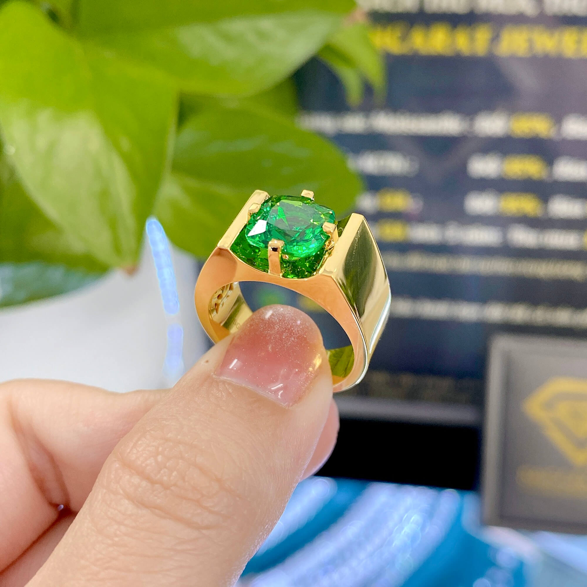 Cách Cất Giữ Trang Sức Đúng Cách Tránh Bị Rối Hoặc Gãy