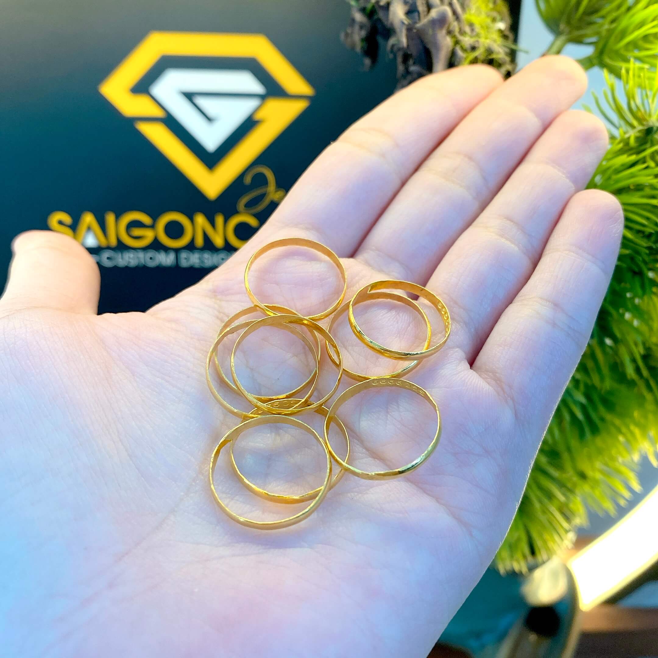 Những Yếu Tố Quyết Định Giá Vàng 24K Tăng Hoặc Giảm