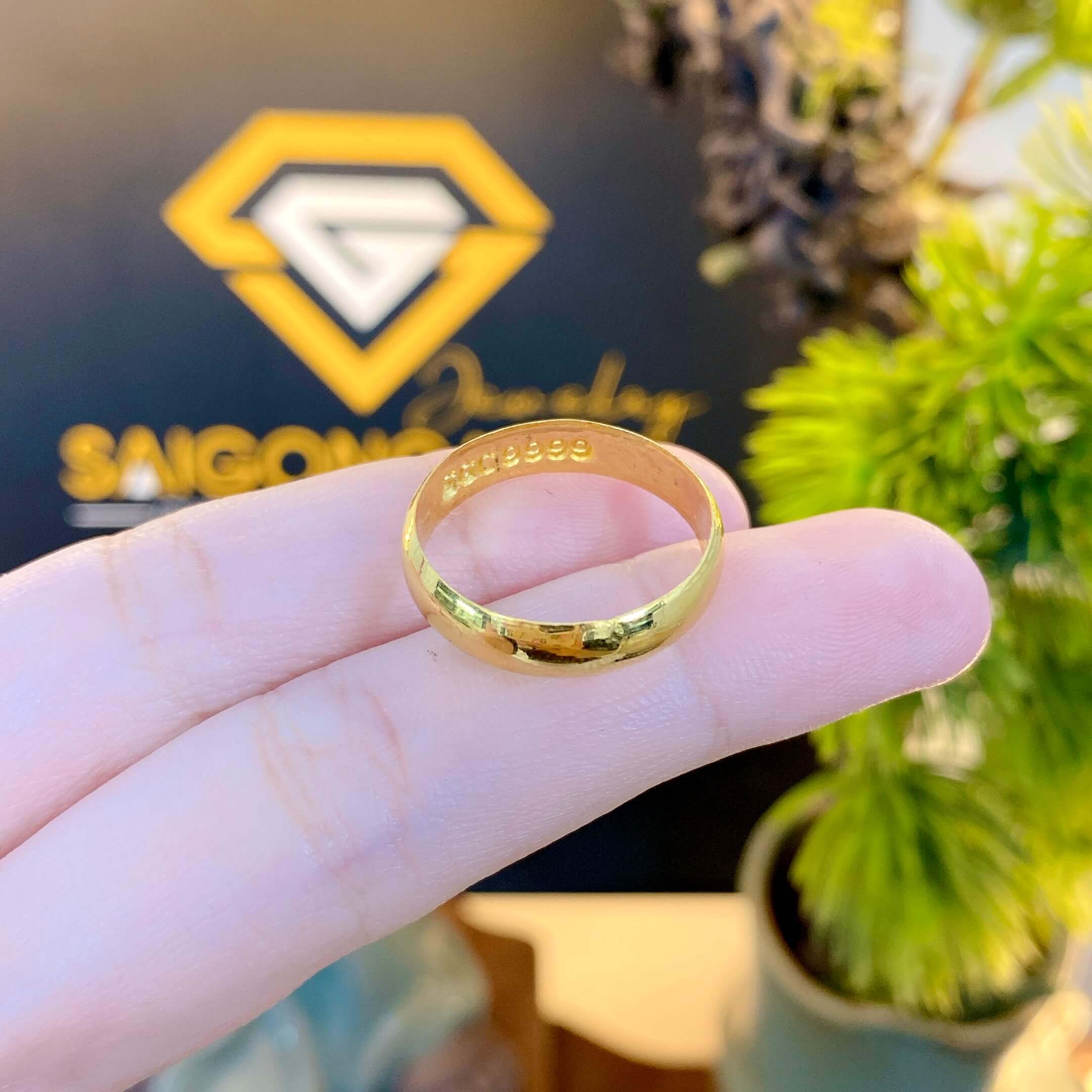 Vàng 24K và Vai Trò Lịch Sử Trong Việc Định Hình Tiền Tệ