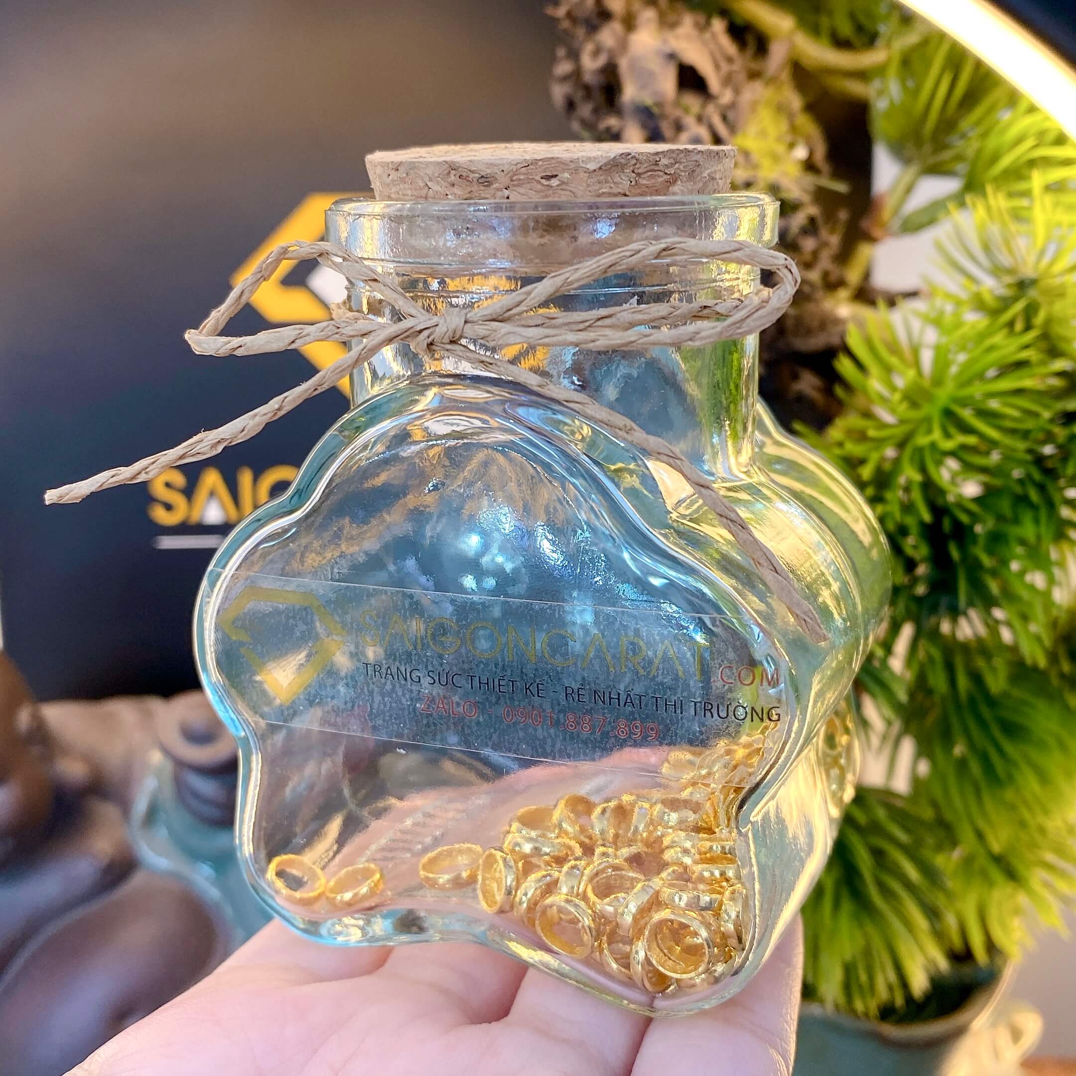 Phong Thuỷ Vàng 24k: Nên Đeo, Trưng Bày Hay Cất Giữ?